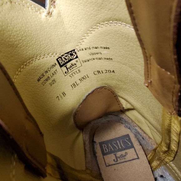 JUSTIN Brown Cowboy Style Boots - Picture 6 of 6